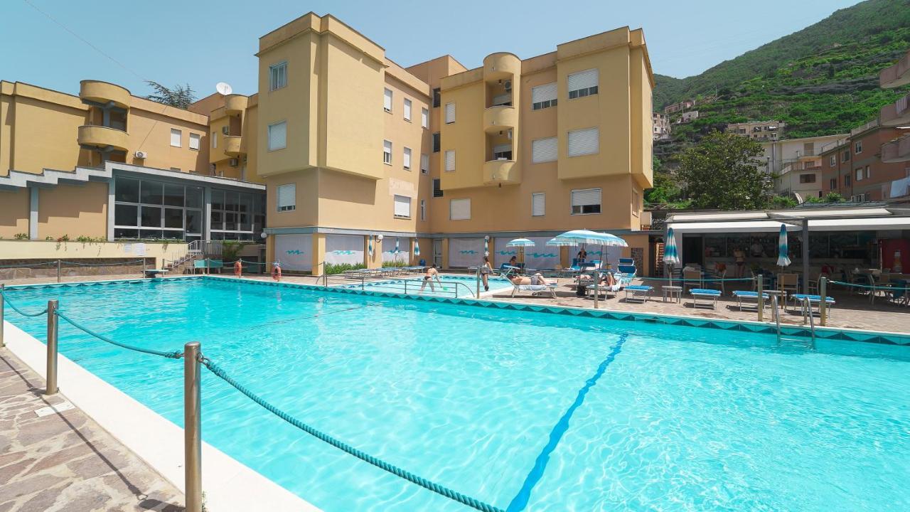 Casa Vacanza San Pietro Maiori Luaran gambar